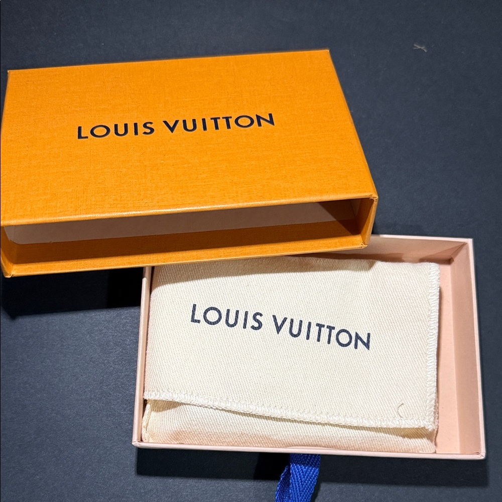 Louis Vuitton Magnetic Card Holder